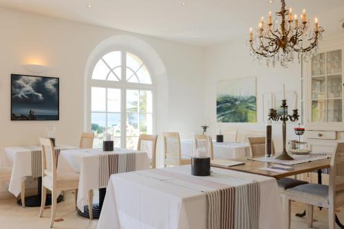 Hotel Villa Les Rosiers Гримо Экстерьер фото