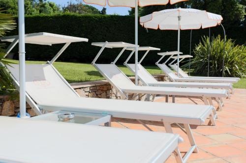 Hotel Villa Les Rosiers Гримо Экстерьер фото